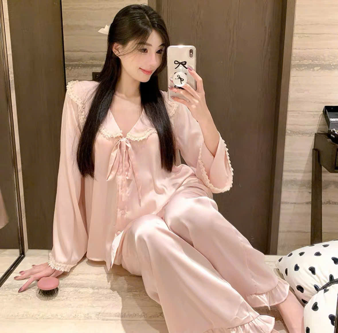 Bộ lụa hồng — Nữ tính sang trọng