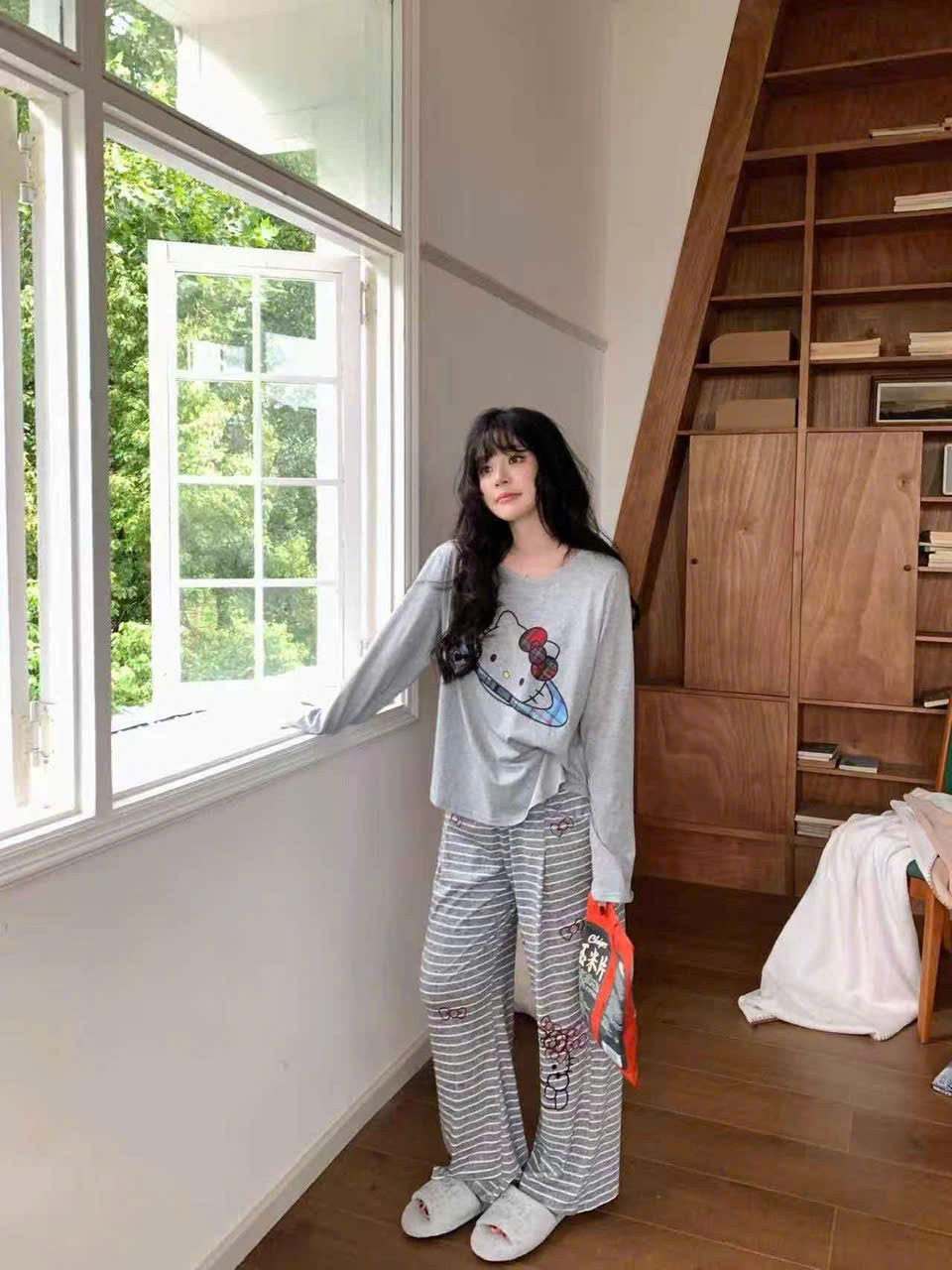 Bộ xám sọc — Gọn gàng trẻ trung